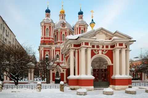 Жильё в пешей доступности от главных коллекций